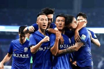 争冠之战，申(shēn)花蓉城天王山(shān)之战，斯卢茨基的豪赌能否兑现？