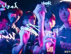 LOL傳(chuán)奇打野预测GEN夺冠！管泽元分析淘汰赛：滔搏(bó)打G2是无敵(dí)的