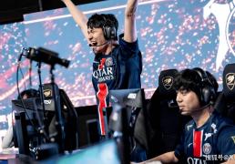 LOL全华班(bān)晋级世界賽(sài)！Karsa泪洒賽(sài)场，FoFo：我真(zhēn)的有罪？