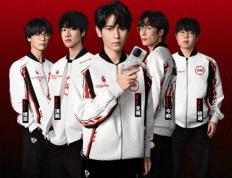 JDG戰(zhàn)队的新(xīn)装备，是(shì)即将發(fā)布的iQOO 15