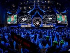 英雄(xióng)联盟又要“凉”了？游戏史(shǐ)上最成功的电竞比赛是怎样炼成的？