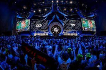 英雄(xióng)联盟又要“凉”了？游戏史(shǐ)上最成功的电竞比赛是怎样炼成的？