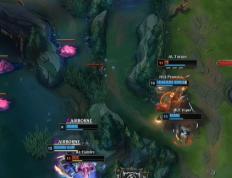 LOL总决赛精彩对决，这款游戏带你体验策略竞技魅力