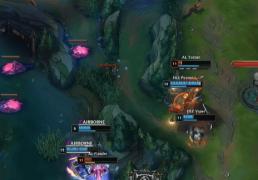 LOL总决赛精彩对决，这款游戏带你体验策略竞技魅力