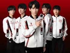 冠军之选！iQOO 15携手JDG电竞战队，以(yǐ)专业实力定义电竞旗舰