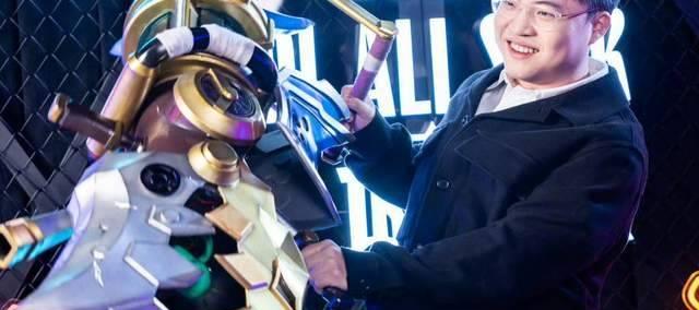 JackeyLove也因伤病暂时休息！Rita被质疑不配拿最佳解说