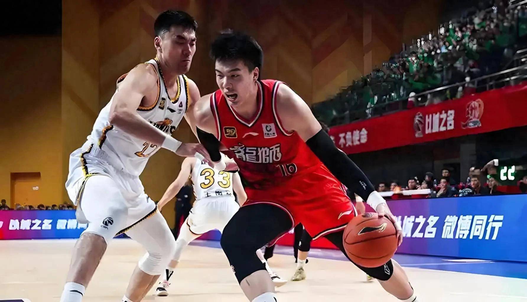 衚(hú)明軒(xuān)、崔永熙领衔五星广东银河(hé)战舰出炉，11冠王力拼CBA总冠军