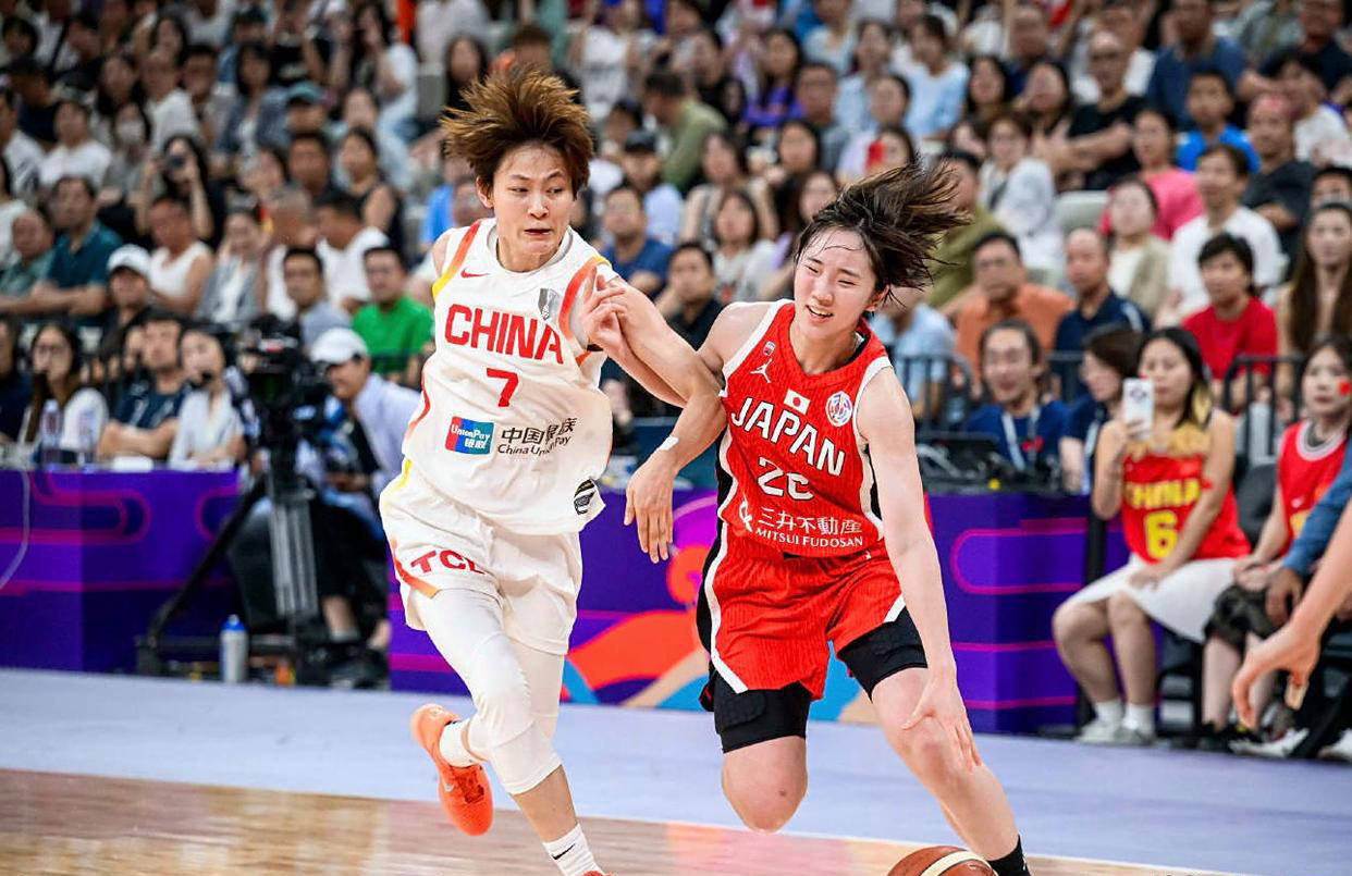 宫鲁鸣大(dà)刀阔斧，调整(zhěng)国家队阵容