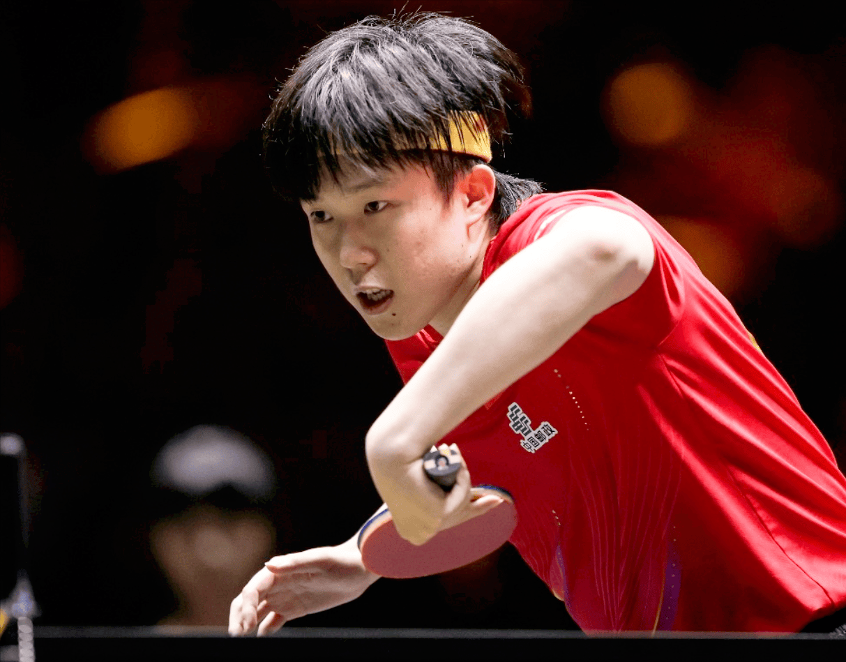 惊心动魄!王(wáng)楚钦恶战5局险胜波兰选手,决胜局落后反击强勢(shì)翻盘