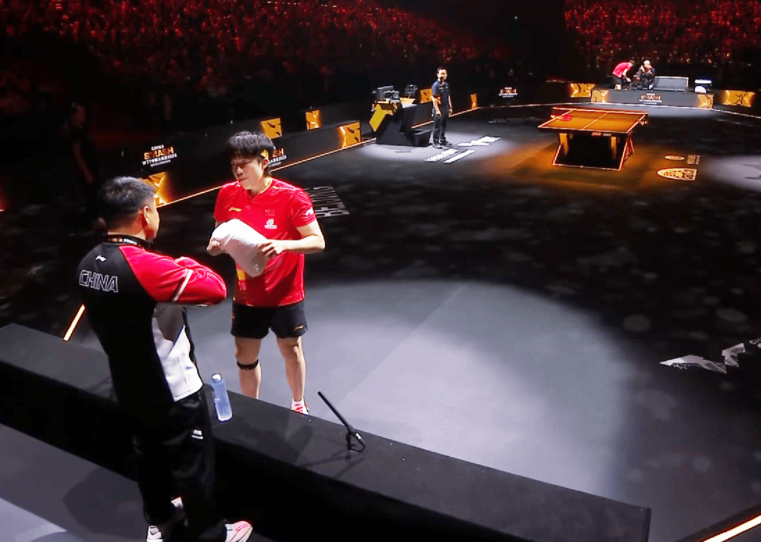 惊心动魄!王(wáng)楚钦恶战5局险胜波兰选手,决胜局落后反击强勢(shì)翻盘