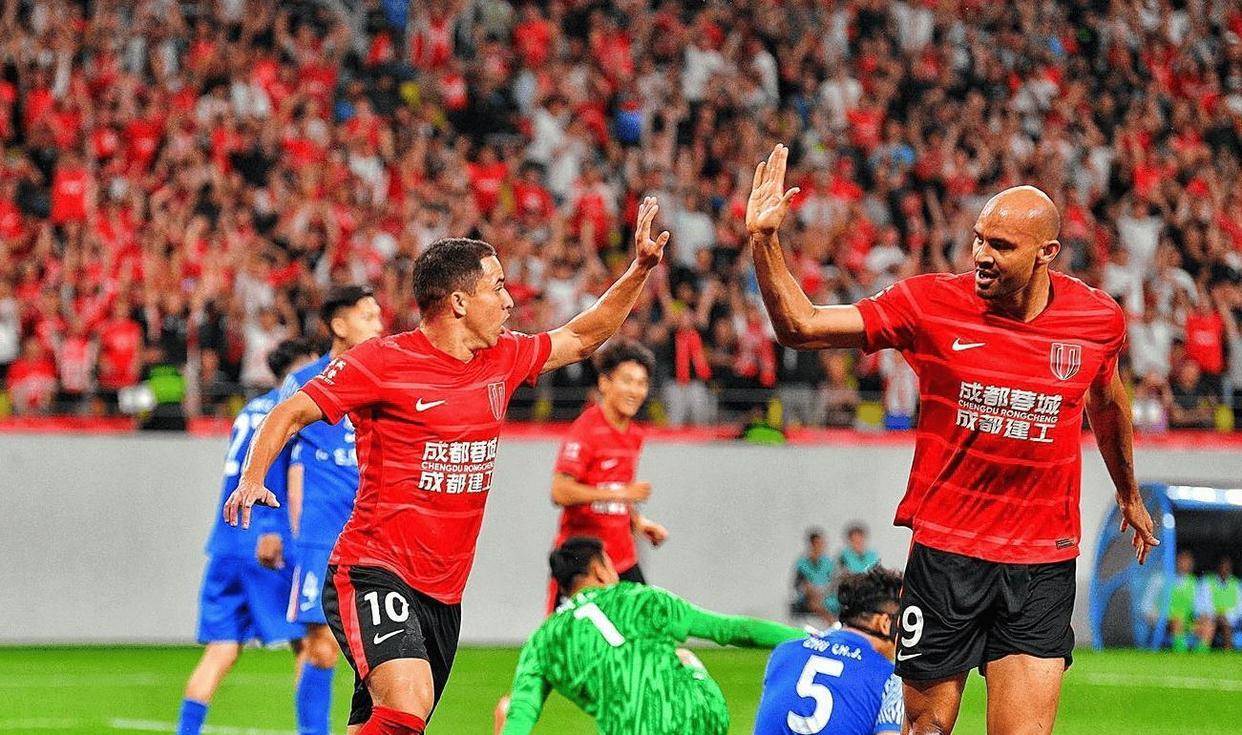 争冠之战，申(shēn)花蓉城天王山(shān)之战，斯卢茨基的豪赌能否兑现？