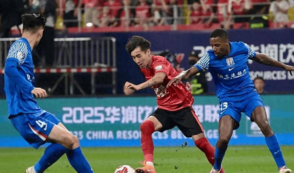 争冠之战，申(shēn)花蓉城天王山(shān)之战，斯卢茨基的豪赌能否兑现？