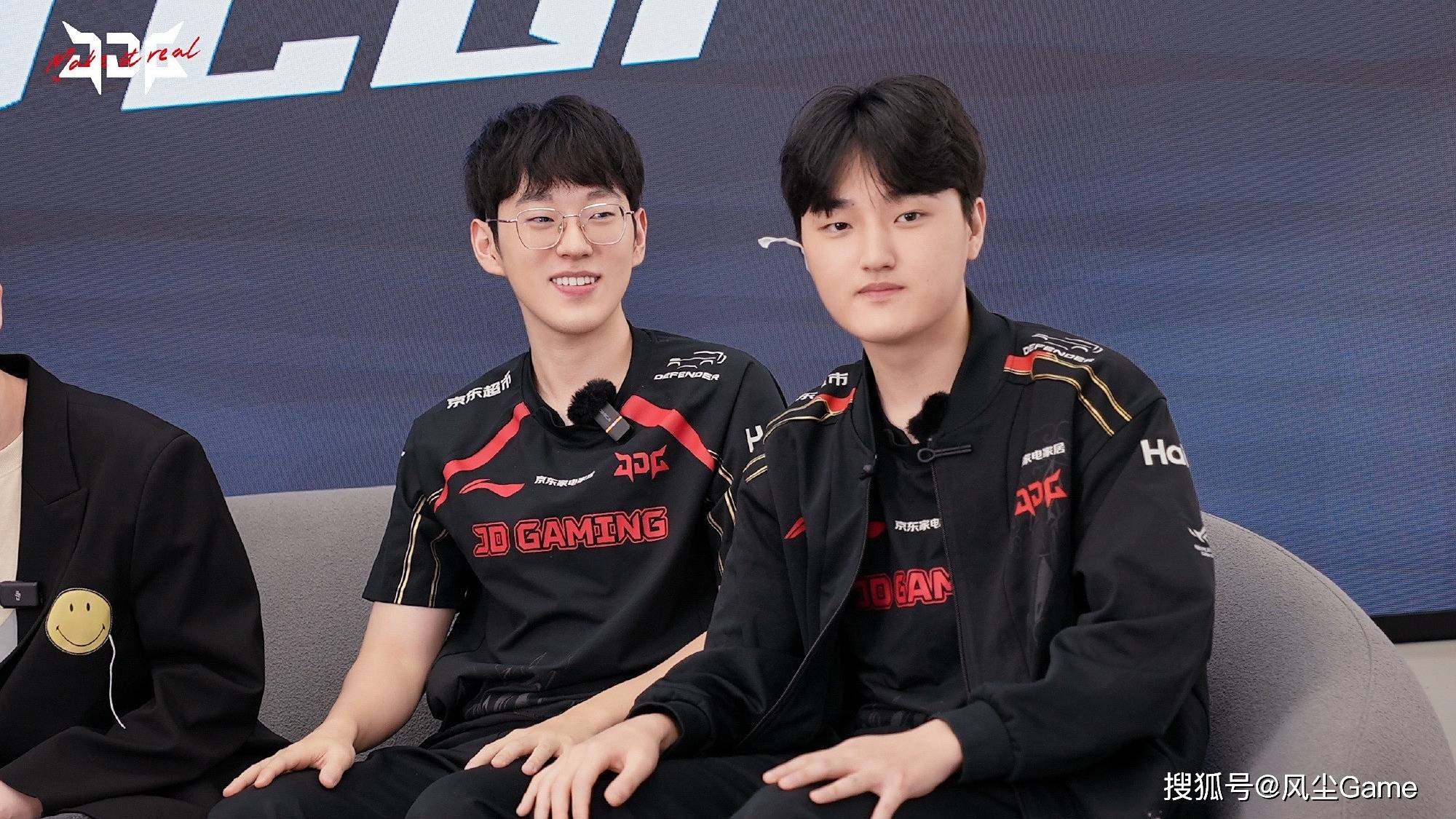 LOL換(huàn)线创始人拿下首胜!赛后采访泪洒赛场,自我点评:烂到流脓