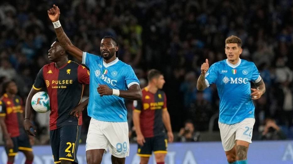 罗马+那不勒斯均上演逆(nì)转好戏，两队同分，排(pái)名包揽前二