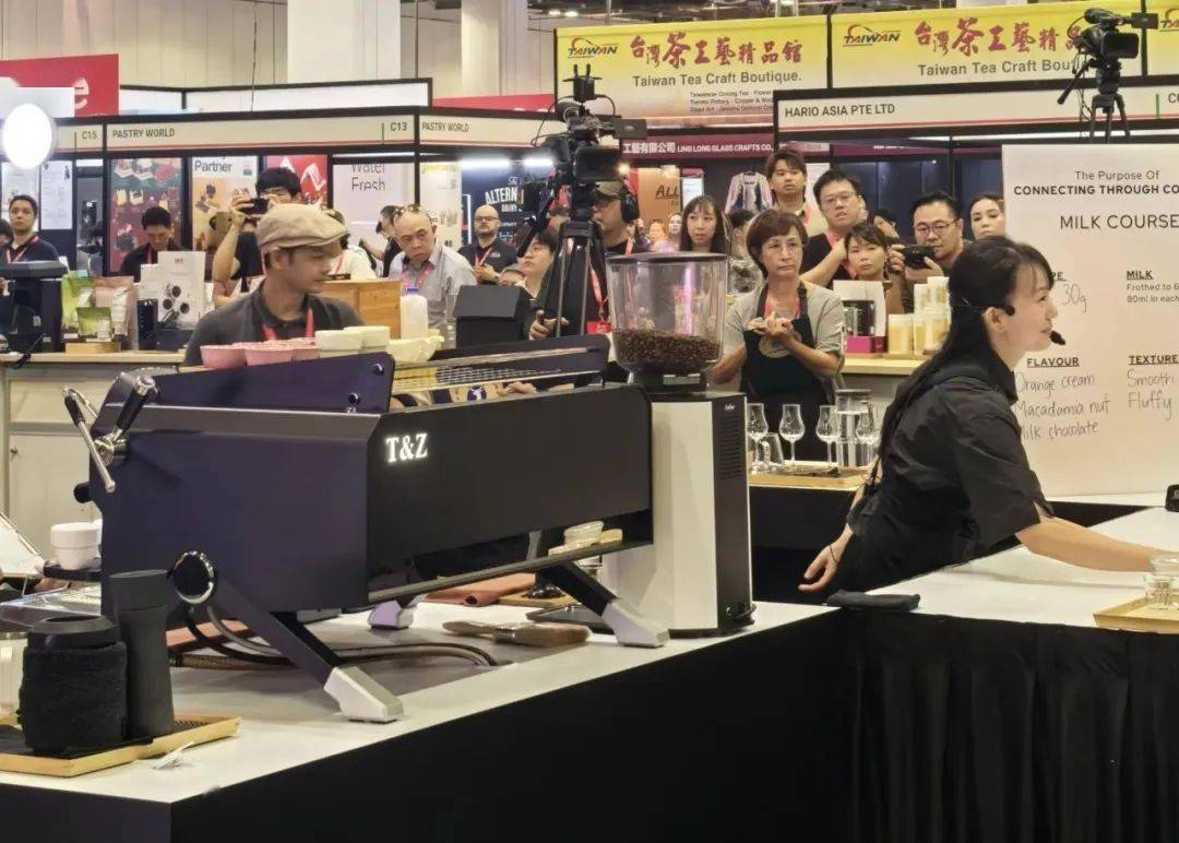 赛事回顧(gù)|新加坡全国咖啡锦标赛(SNCC)比赛指定用机:Tamp;Z品牌飞跃咖啡机闪耀国际舞台,广受好评!