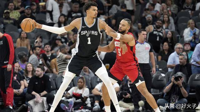 分析:奥拉朱旺如何帮助马刺队維(wéi)克托·文班亚马在休赛期蜕变