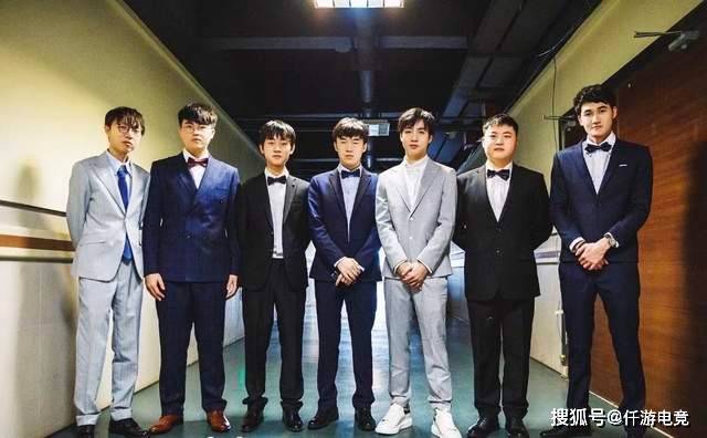 LOL官方更新战力排(pái)行榜,第一毫不意外,IG赫然在列!