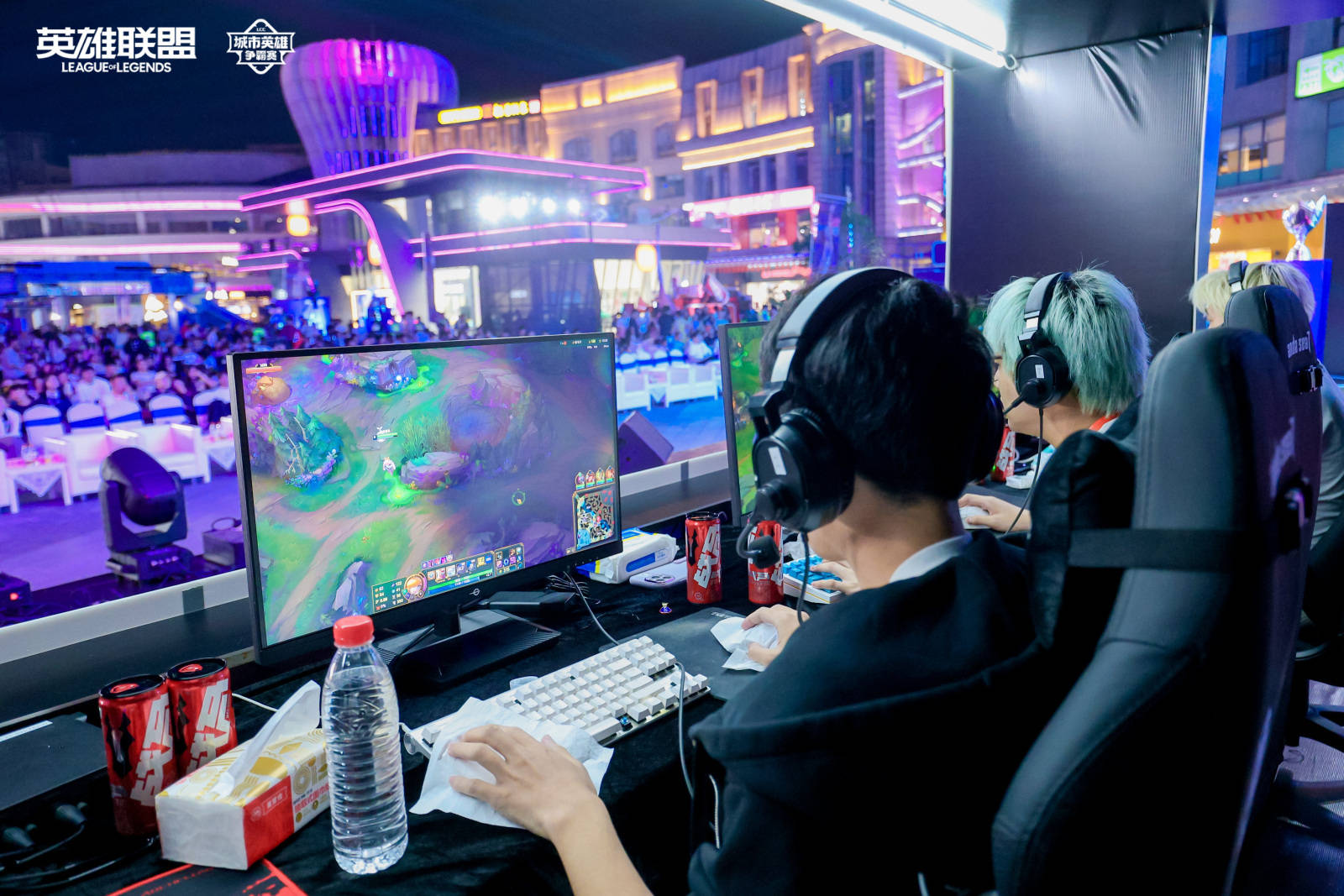 LOL城市英(yīng)雄争霸赛全国总决赛万江启幕,首日(rì)两强诞生