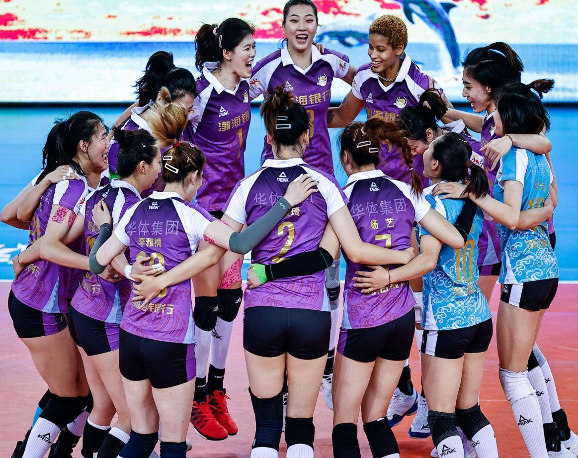 意外！女排新贵公开最新名单，天津自由人被挖角，名帅外孙也在内