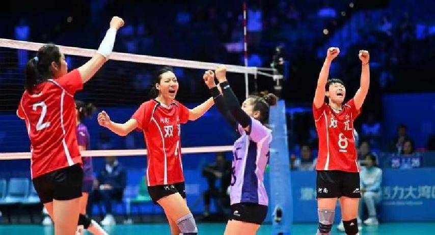 18岁新星数据亮眼！女排自由人竞争激烈(liè)，谁能入选新一届名单？