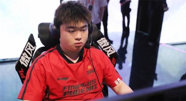 【一竞技1JingJi】LOL：IG德玛西亚杯阵容曝光 Bin主动降薪拒绝退役！