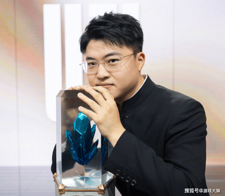 朱开透露uzi复出的条件(jiàn)，基本上无法实现，复出可能性很低