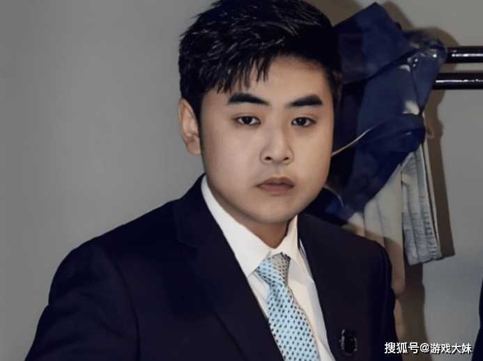 朱开透露uzi复出的条件(jiàn)，基本上无法实现，复出可能性很低