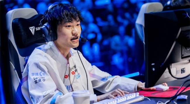 【一競(jìng)技1JingJi】LOL：滔(tāo)搏(bó)被爆和AL互换上单 全神班IG或将迎来变数