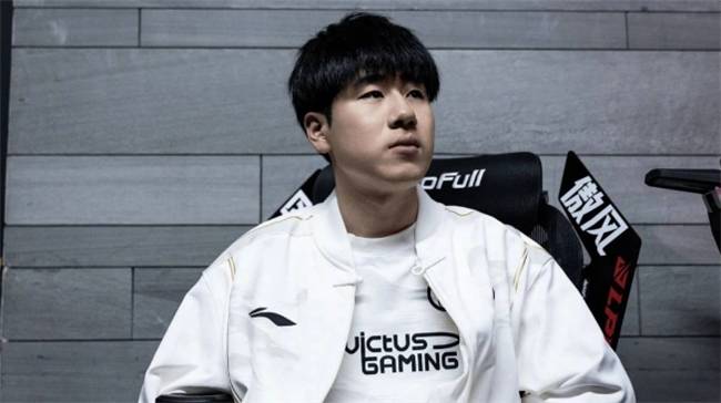 【一競(jìng)技1JingJi】LOL：滔(tāo)搏(bó)被爆和AL互换上单 全神班IG或将迎来变数